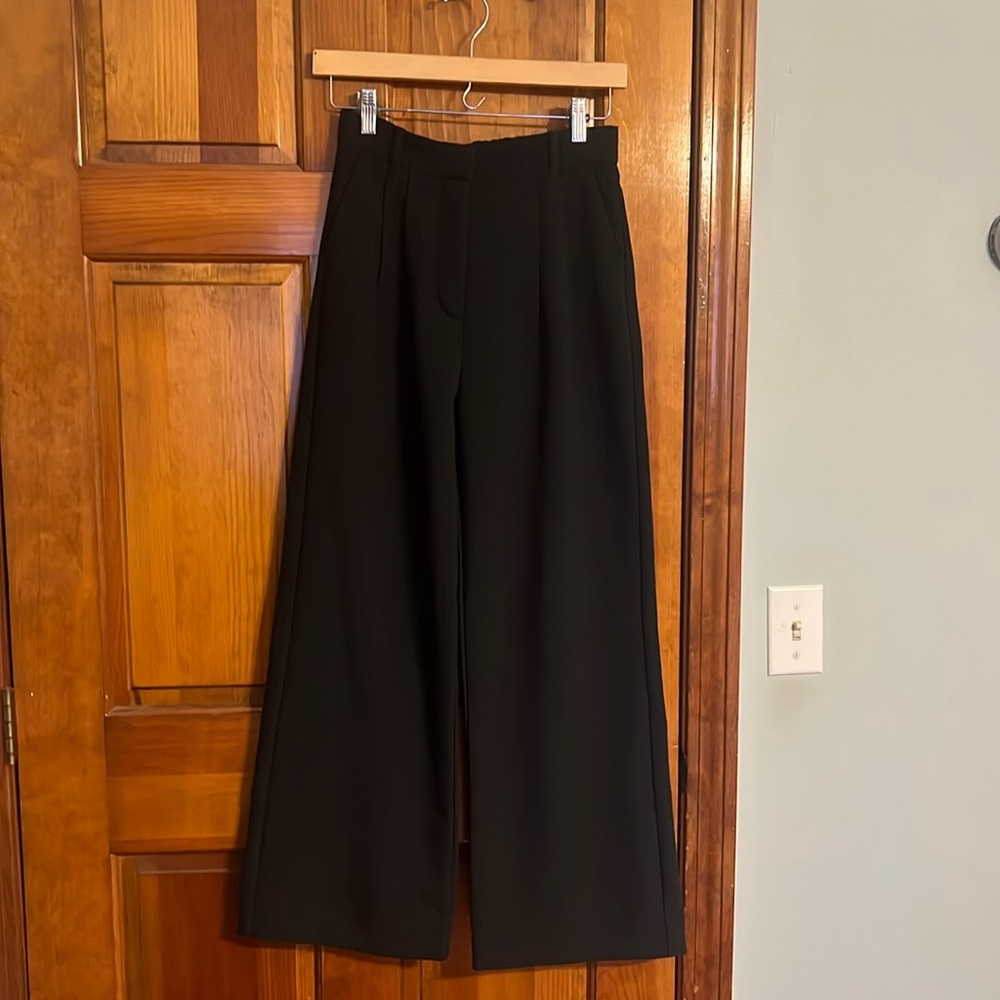 Abercrombie A&F Sloane Tailored Wide Leg Pant size 26 Short black